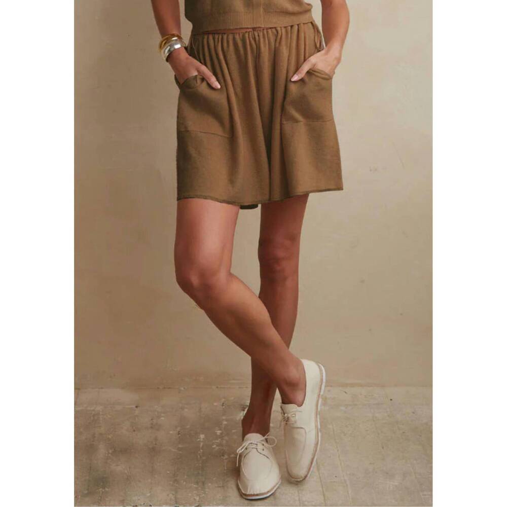 NEW OYUN linen shorts in moss